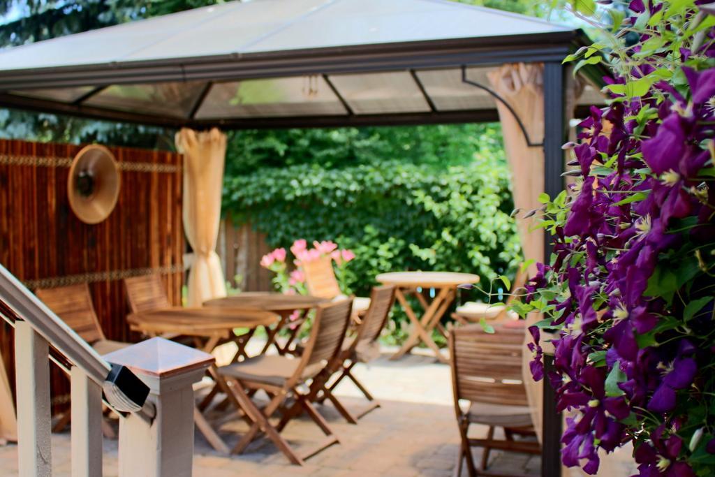 Globetrotters B&B Niagara-on-the-Lake ภายนอก รูปภาพ
